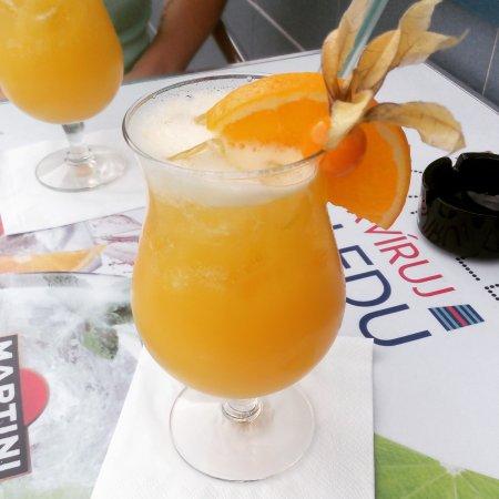 MARTINI'S café-cocktail bar